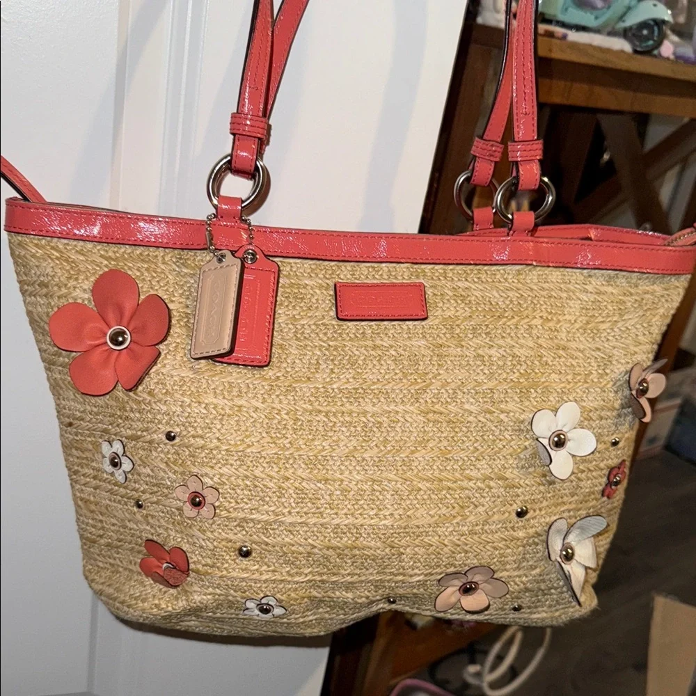 Coach Natural Straw Tote with pink and white leather Floral Accents - Picture 2 of 7